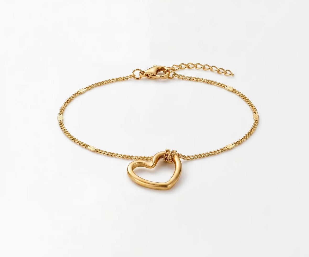 HeartLink™ Waterproof Stainless Steel Bracelet – Gold